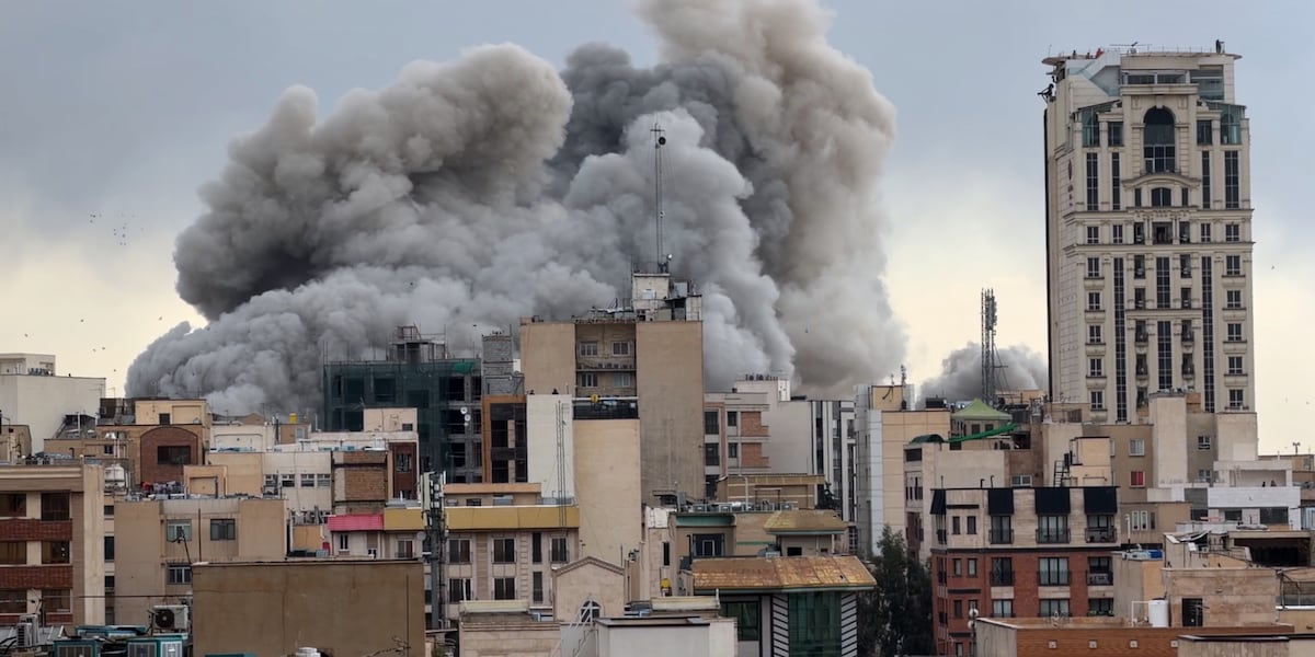 US Warns Weeks of Mideast Conflict: Global Impact Explored